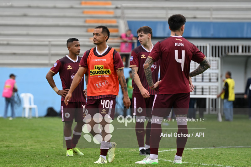 FBL-LIGA ECUABET-MANTA-VINO TINTO