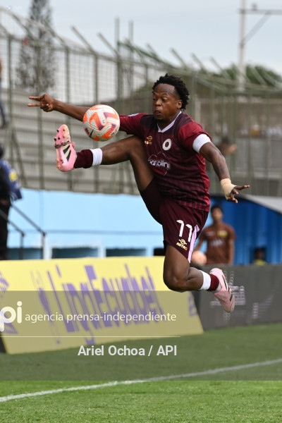 FBL-LIGA ECUABET-MANTA-VINO TINTO