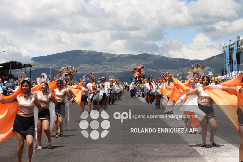 DESFILE CONFRATERNIDAD