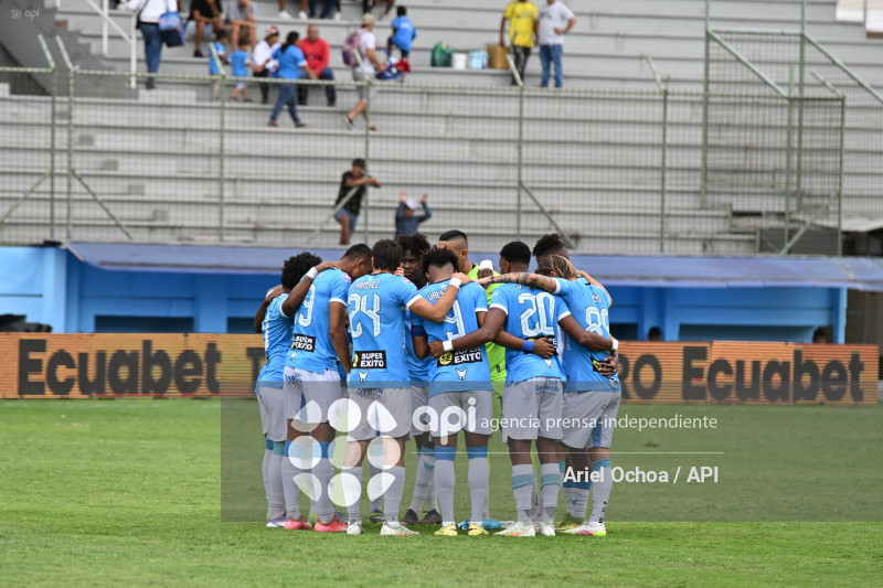 FBL-LIGA ECUABET-MANTA-VINO TINTO