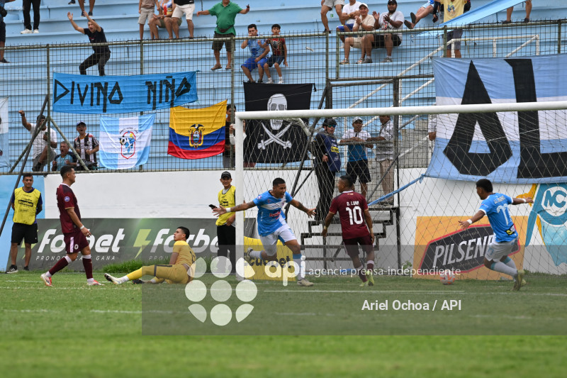 FBL-LIGA ECUABET-MANTA-VINO TINTO
