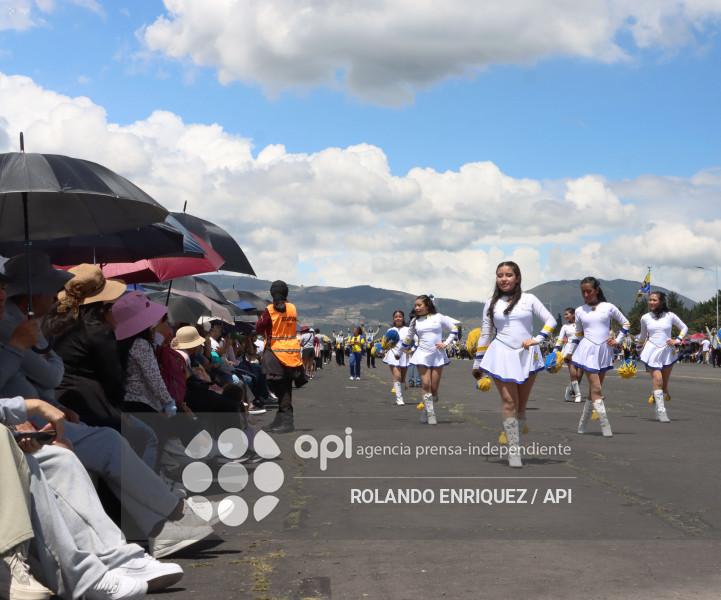 DESFILE CONFRATERNIDAD