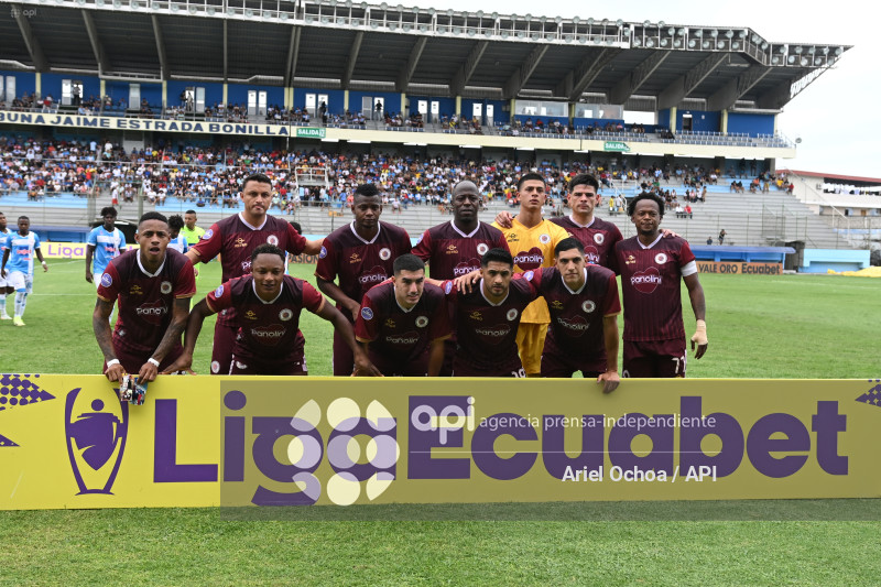 FBL-LIGA ECUABET-MANTA-VINO TINTO