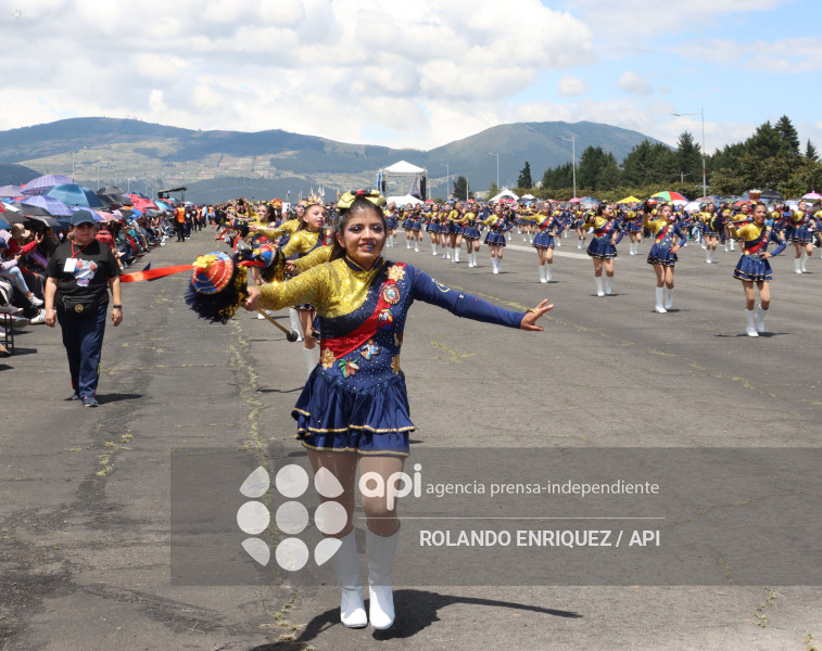 DESFILE CONFRATERNIDAD