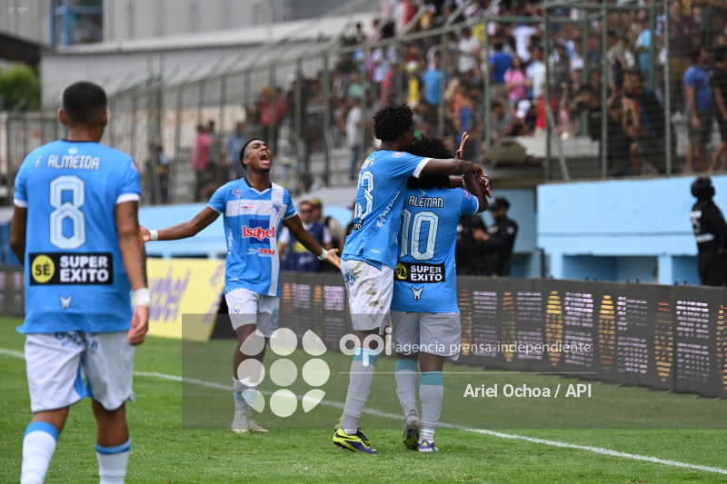 FBL-LIGA ECUABET-MANTA-VINO TINTO