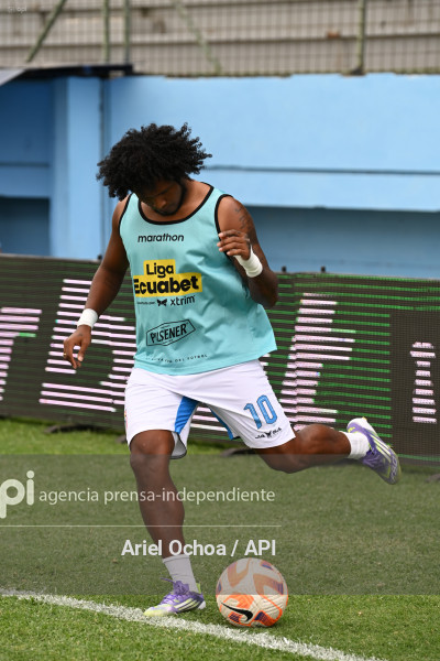 FBL-LIGA ECUABET-MANTA-VINO TINTO