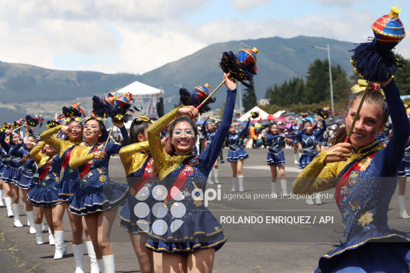 DESFILE CONFRATERNIDAD