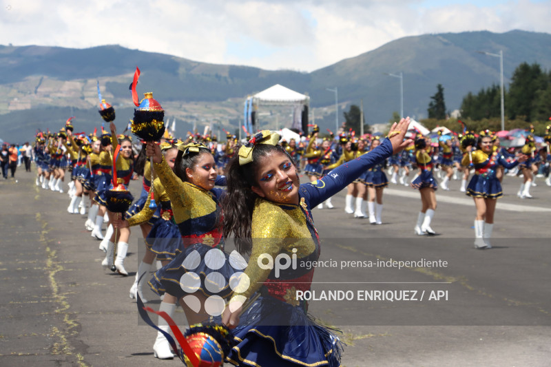 DESFILE CONFRATERNIDAD