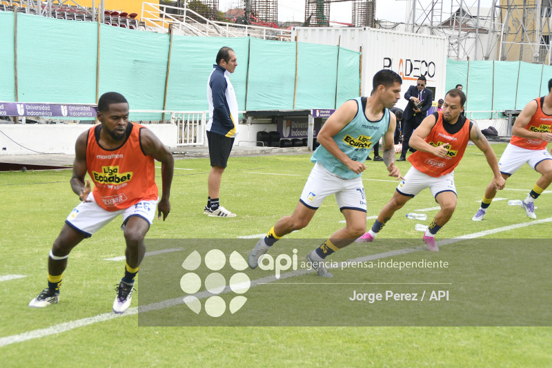 FBL LIGA ECUABET MACARA DELFIN