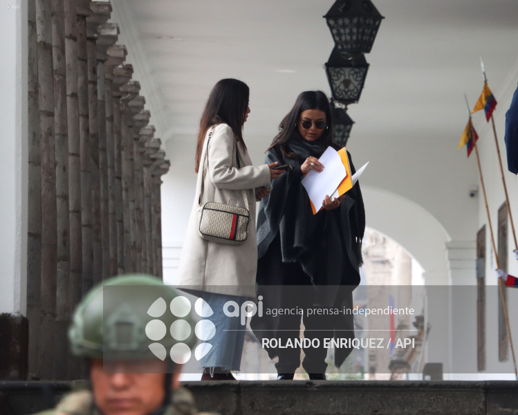 AMANDA VILLAVICENCIO CARONDELET