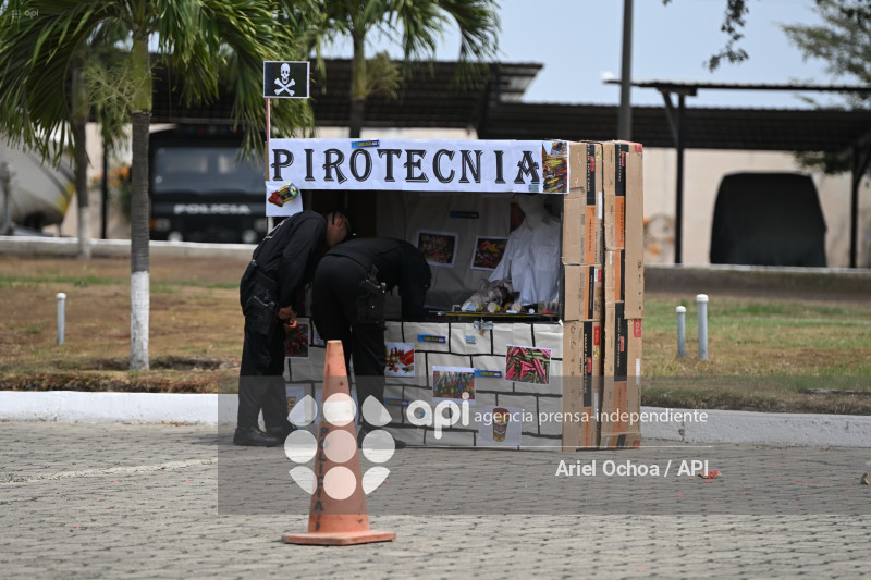 MANTA-POLICIA-EXPLOSIVOS