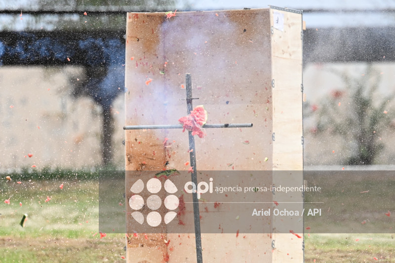 MANTA-POLICIA-EXPLOSIVOS