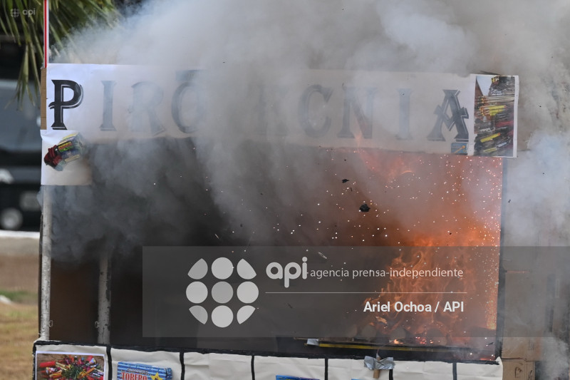 MANTA-POLICIA-EXPLOSIVOS