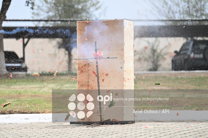 MANTA-POLICIA-EXPLOSIVOS