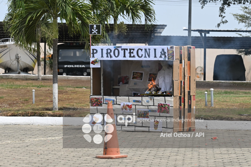 MANTA-POLICIA-EXPLOSIVOS