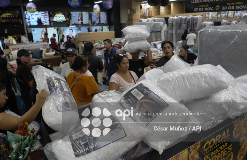 GYE-BLACK FRIDAY CORAL