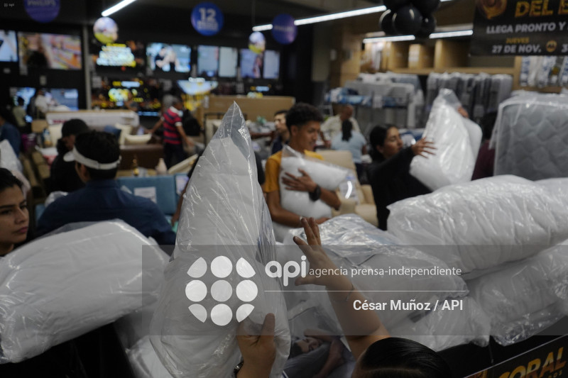 GYE-BLACK FRIDAY CORAL