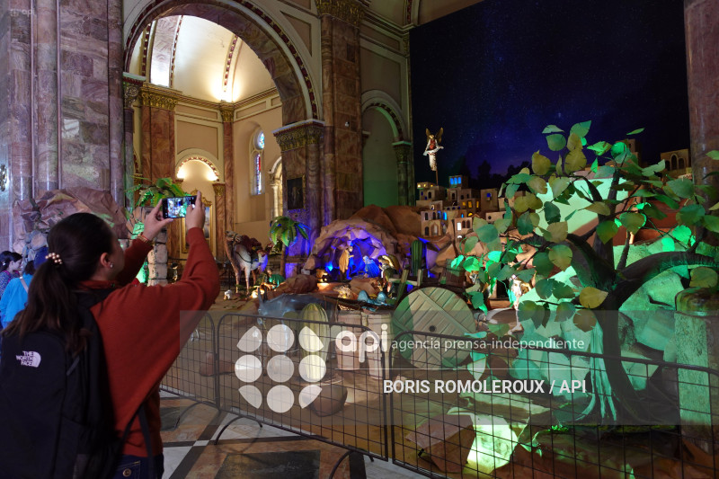 CUENCA-NACIMIENTO EN LA CATEDRAL-INMACULADA