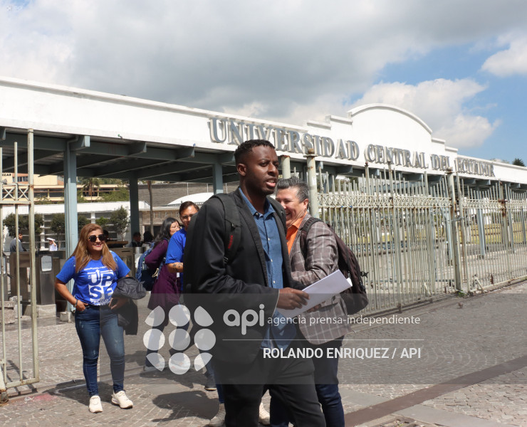 FEUE PROTESTA FALTA DE PRESUPUESTO