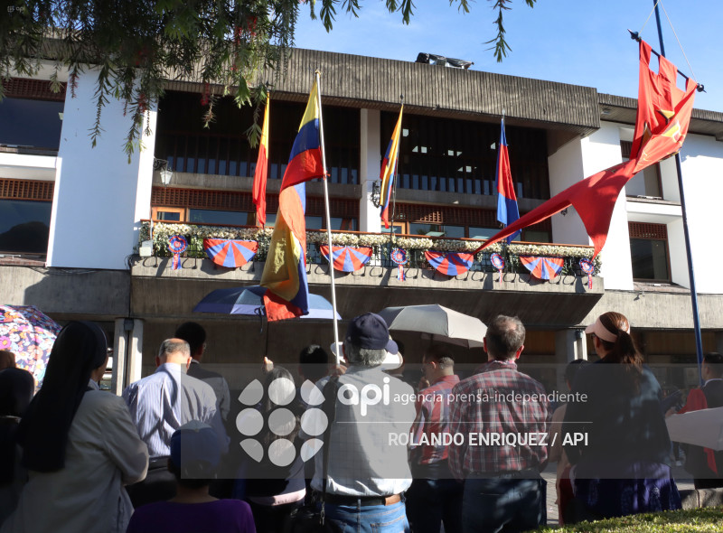 PLANTON RECHZO  DRAG QUEEN  CAPILLA