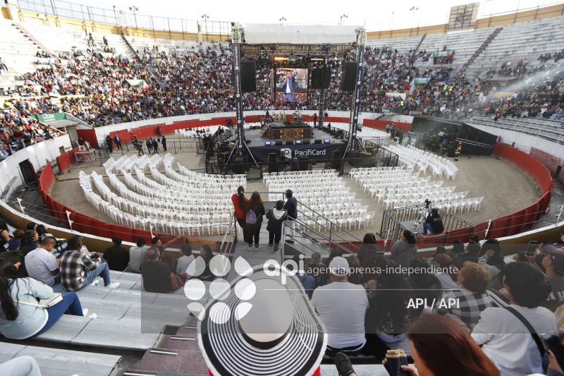 ARTISTAS PLAZA DE TOROS