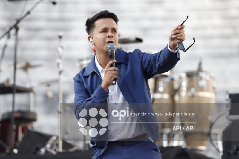 ARTISTAS PLAZA DE TOROS