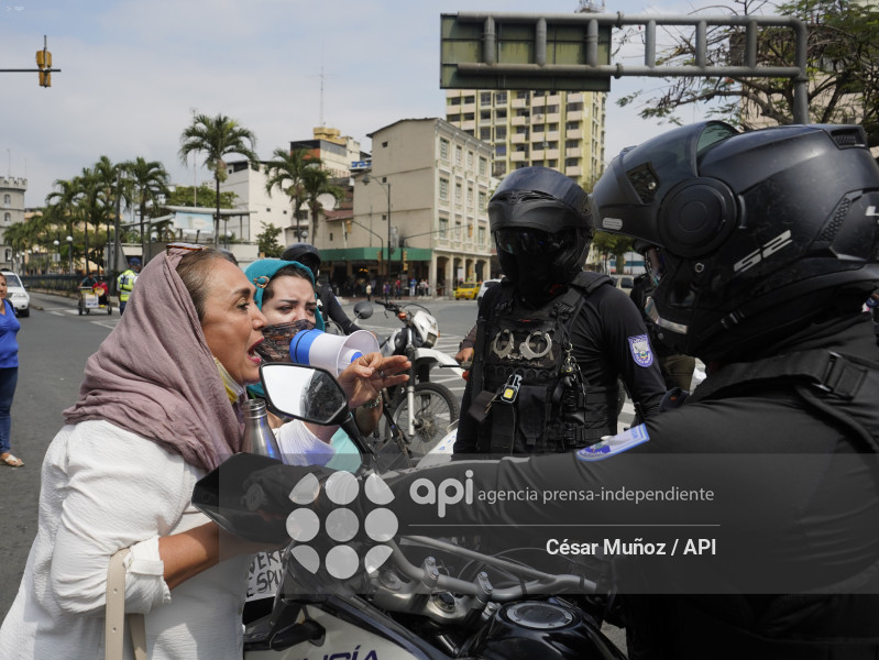 GYE-PROTESTA PRESTADORES EXTERNOS