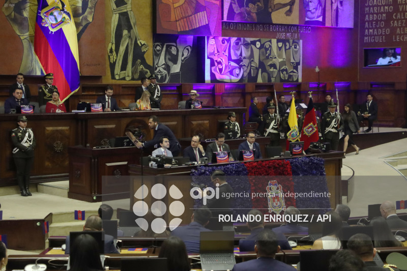 ASAMBLEA SESION POR FUNDACION DE QUITO