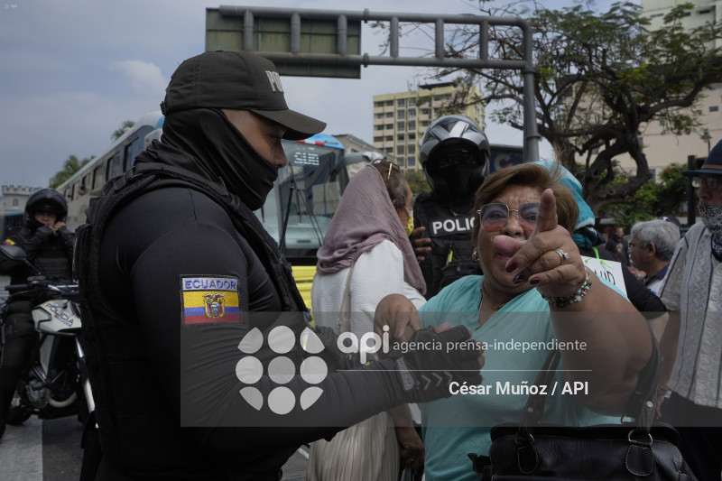 GYE-PROTESTA PRESTADORES EXTERNOS