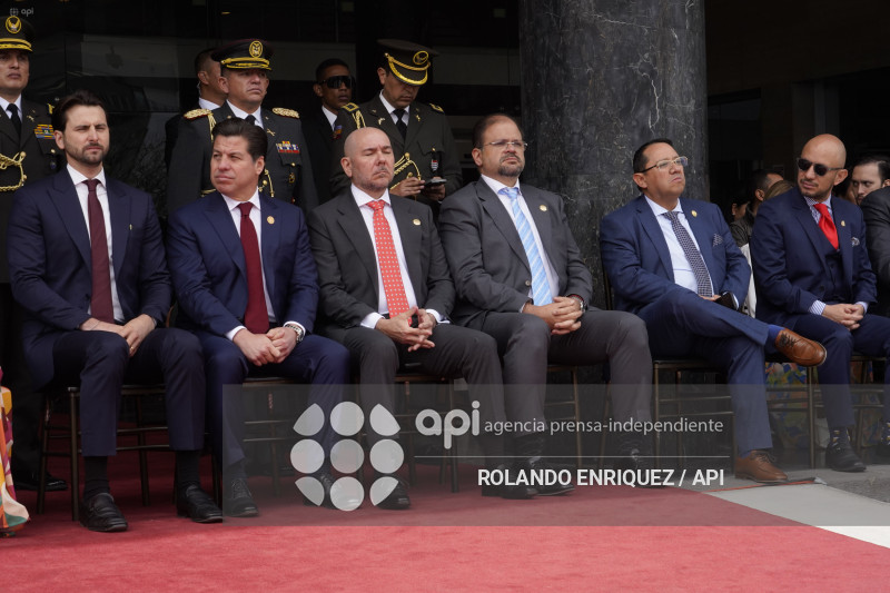 ASAMBLEA SESION POR FUNDACION DE QUITO