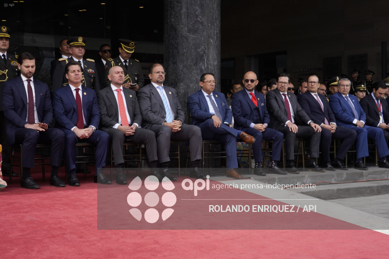 ASAMBLEA SESION POR FUNDACION DE QUITO