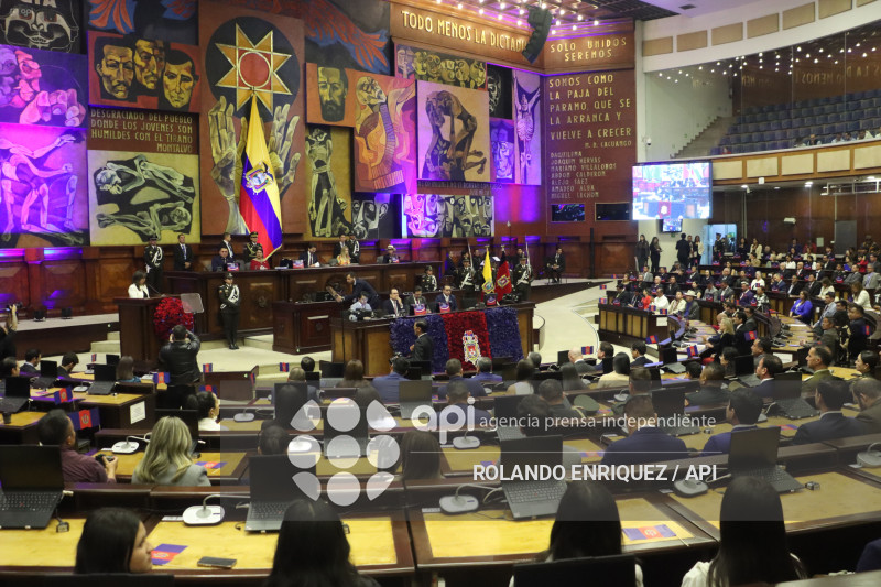 ASAMBLEA SESION POR FUNDACION DE QUITO