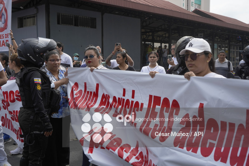 GYE-PROTESTA PRESTADORES EXTERNOS