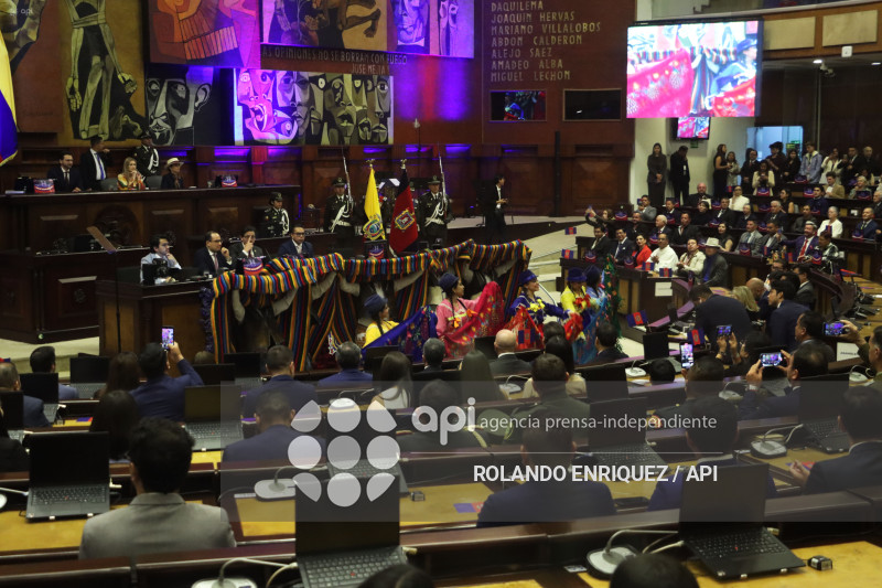 ASAMBLEA SESION POR FUNDACION DE QUITO