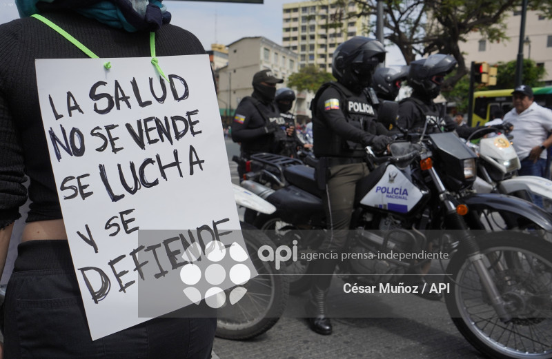 GYE-PROTESTA PRESTADORES EXTERNOS