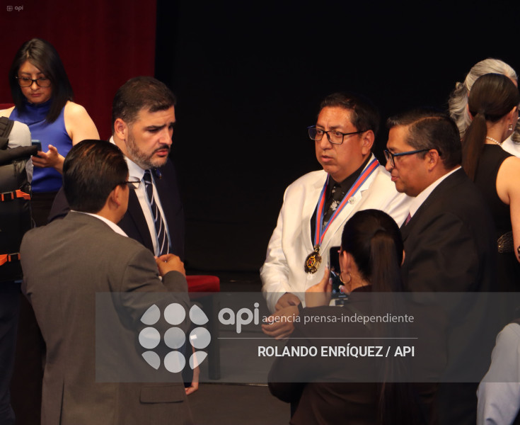 SESION SOLEMNE DEL MUNICIPIO DE QUITO