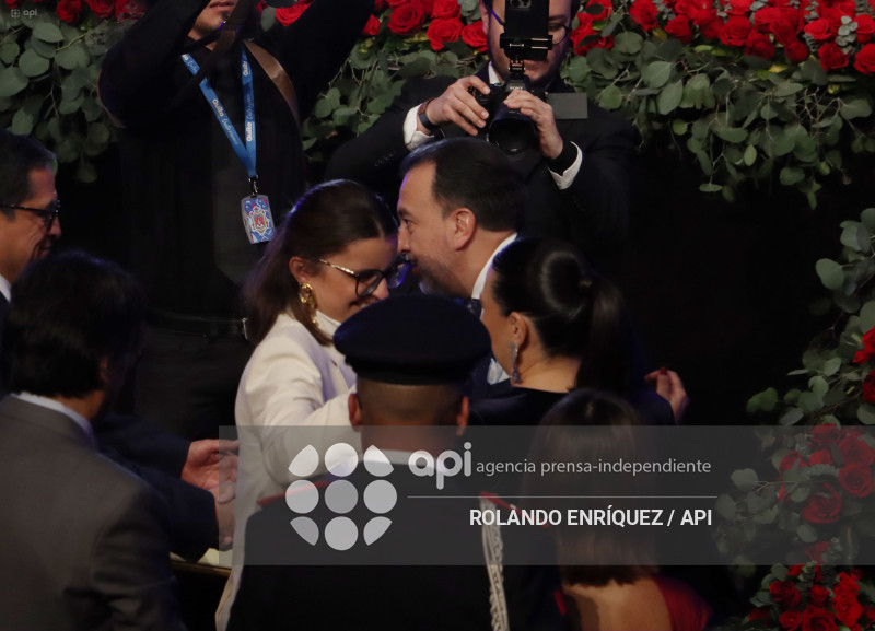 SESION SOLEMNE DEL MUNICIPIO DE QUITO