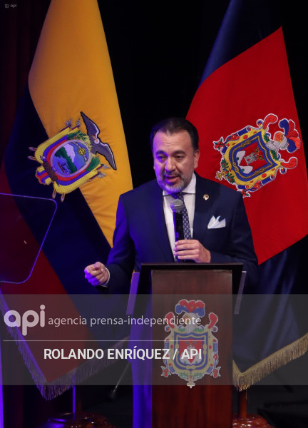 SESION SOLEMNE DEL MUNICIPIO DE QUITO