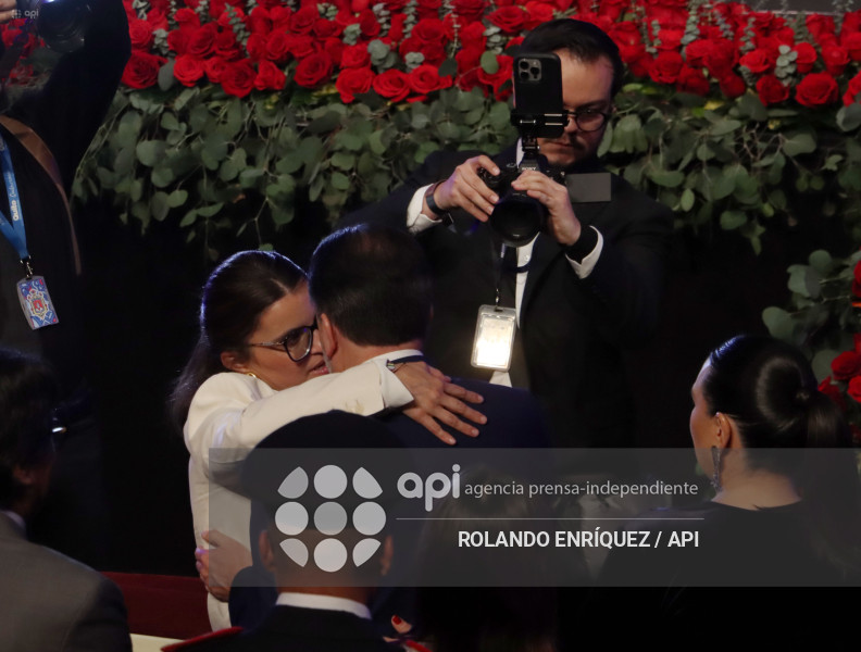 SESION SOLEMNE DEL MUNICIPIO DE QUITO