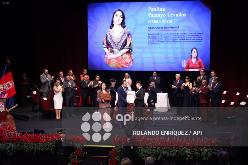 SESION SOLEMNE DEL MUNICIPIO DE QUITO