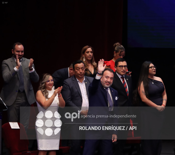 SESION SOLEMNE DEL MUNICIPIO DE QUITO