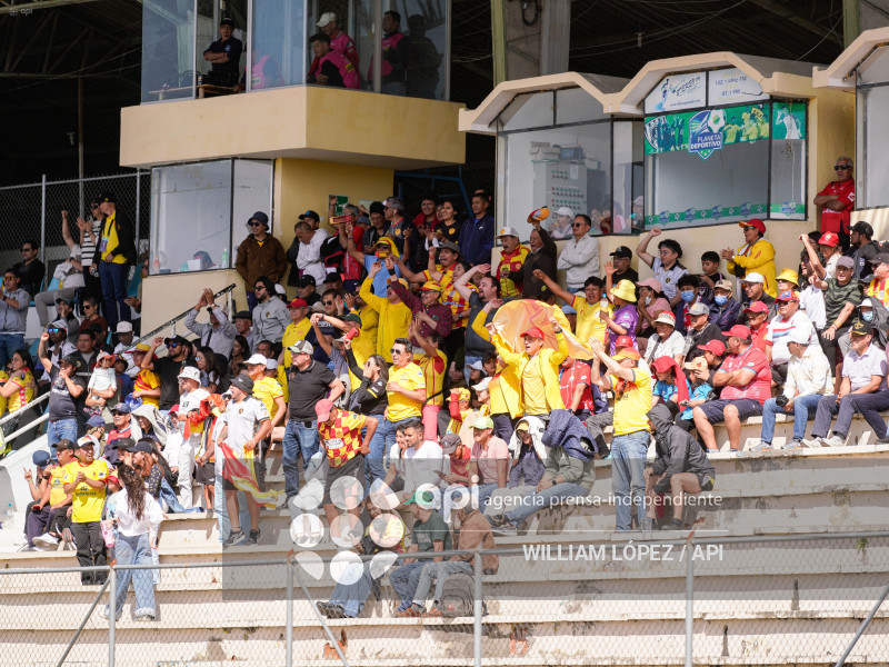 FBL LIGA ECUABET NACIONAL VS AUCAS