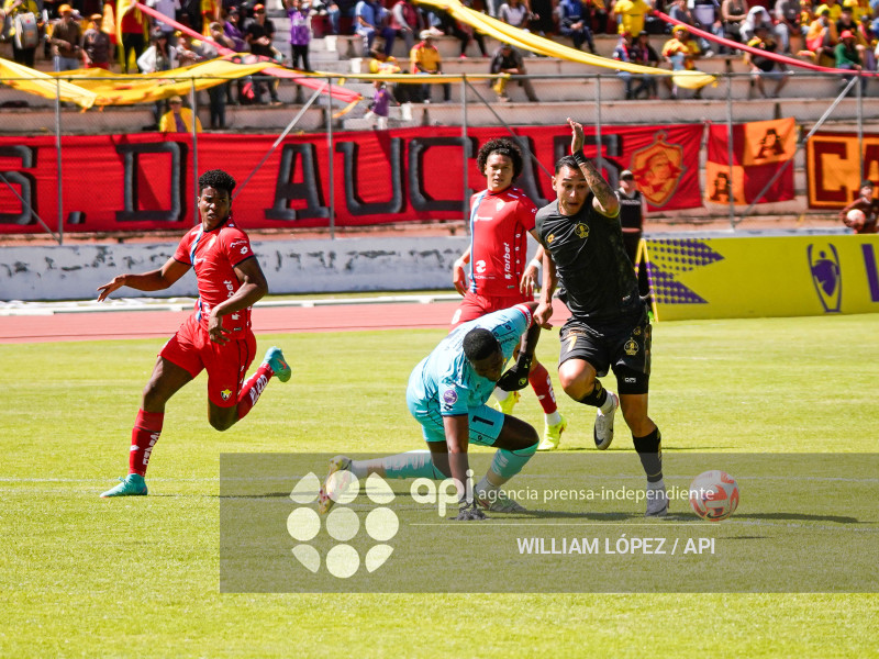 FBL LIGA ECUABET NACIONAL VS AUCAS