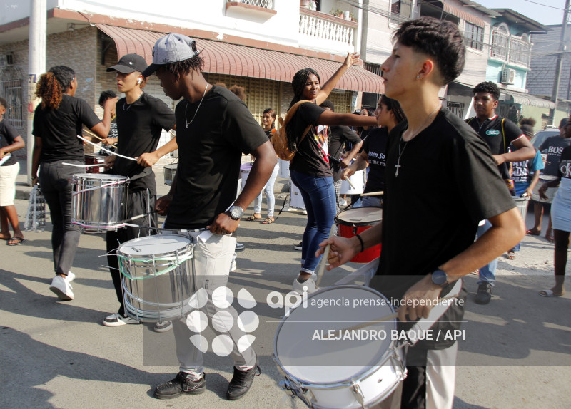 GYE-LOS 4 DE LAS MALVINAS