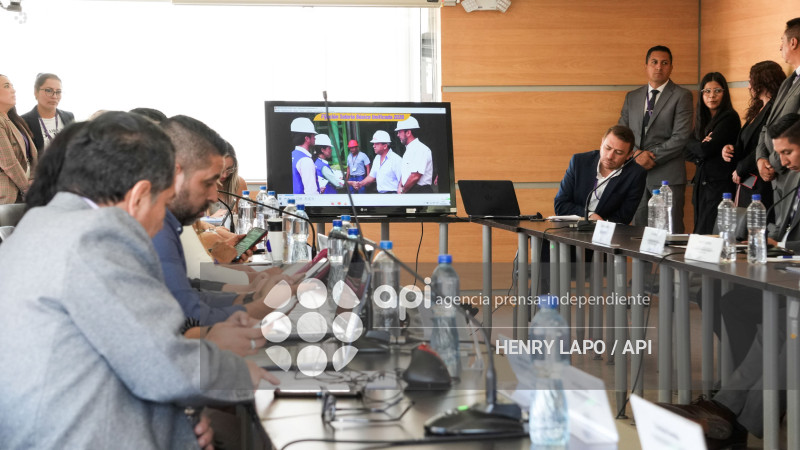 REUNION FIJACION SALARIO BASICO