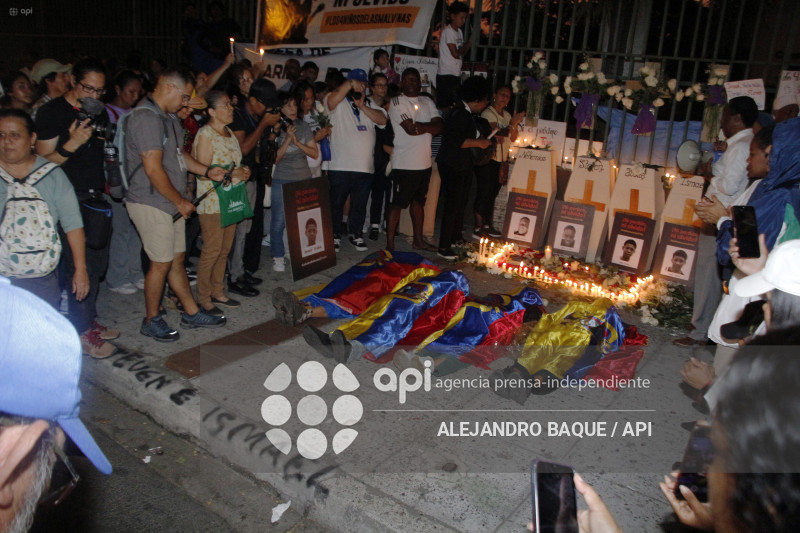 GYE-LOS 4 DE LAS MALVINAS