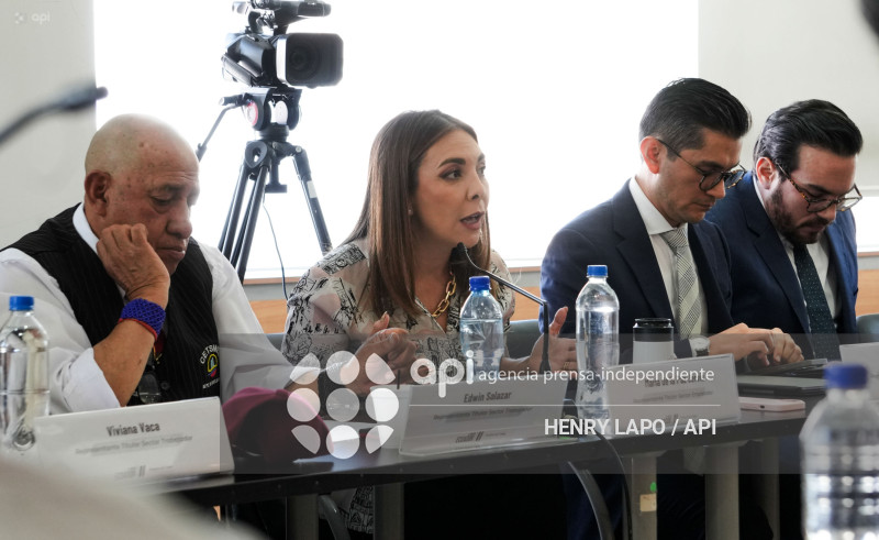 REUNION FIJACION SALARIO BASICO