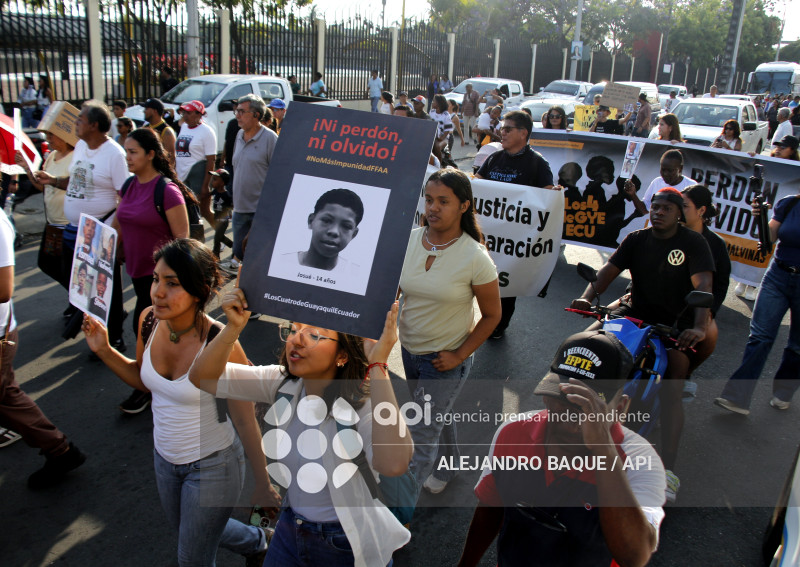 GYE-LOS 4 DE LAS MALVINAS