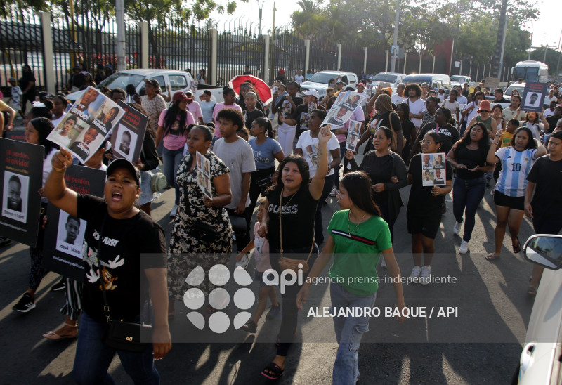 GYE-LOS 4 DE LAS MALVINAS