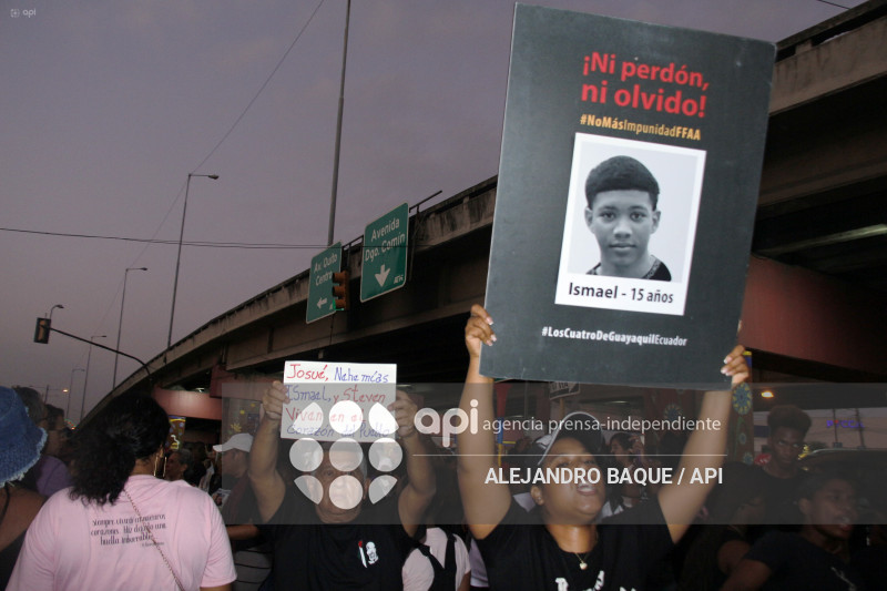 GYE-LOS 4 DE LAS MALVINAS